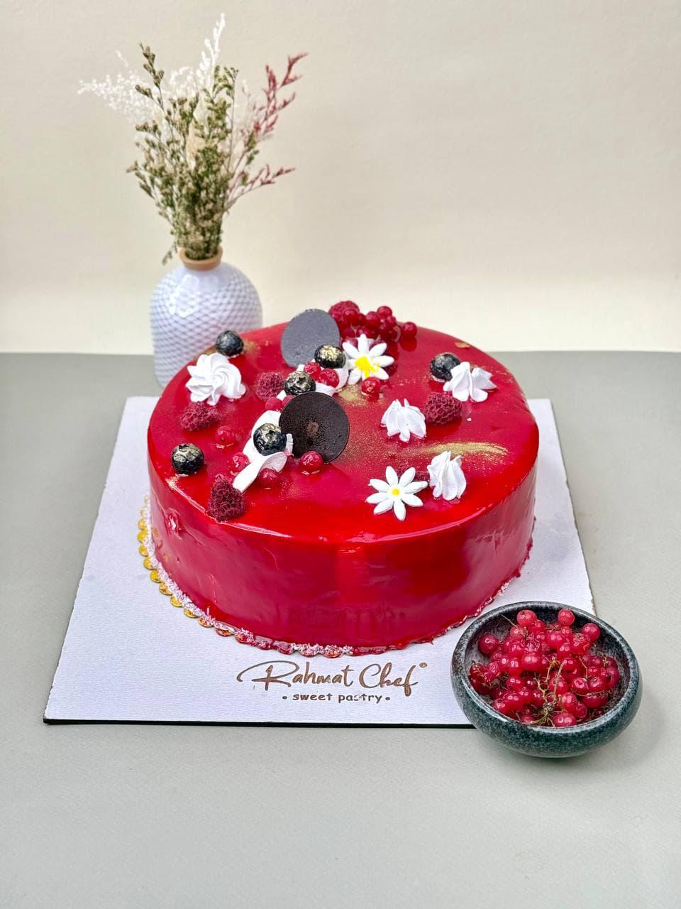 Торт малина клубника